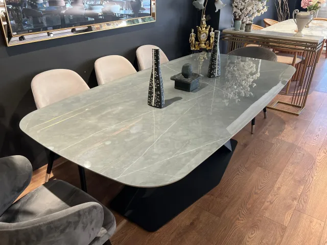 Pietra Grey